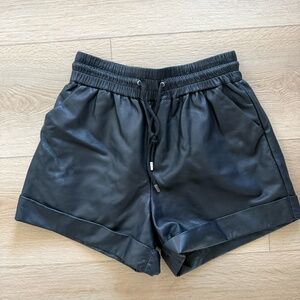 ENA PELLY Leather Shorts
